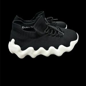Bernie Mev Davin black & white comfort sneakers